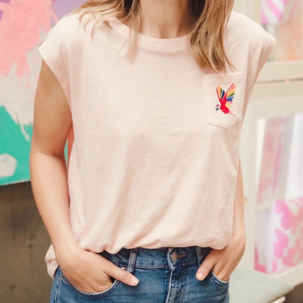 Sugarhill Brighton - Relaxed Tank T-shirt - Pink, Rainbow Parrot Embroidery